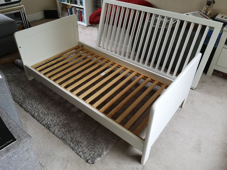 Mamas and Papas Coastline cot and junior bed
