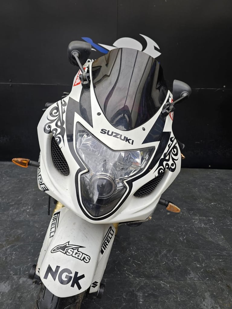SUZUKI GSXR 600 K4 PROJECT BIKE HPI CLEAR