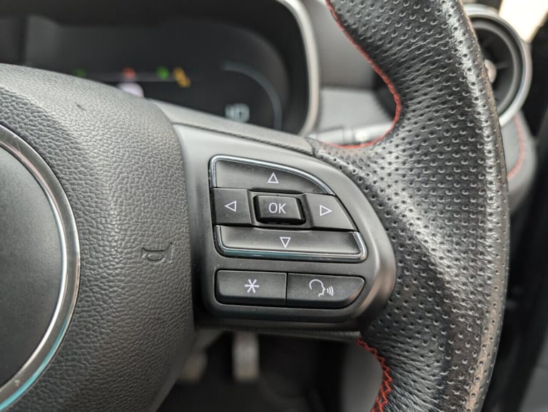 2022 MG MG ZS 1.0 T-GDI Exclusive SUV 5dr Petrol Auto Euro 6 (111 ps) PARKING CAMERA+HEAT HATCHBA...