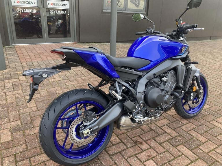 YAMAHA MT-09 Y-AMT - ICON BLUE - BRAND NEW - SAVE 500 AT CRESCENT YAMAHA!