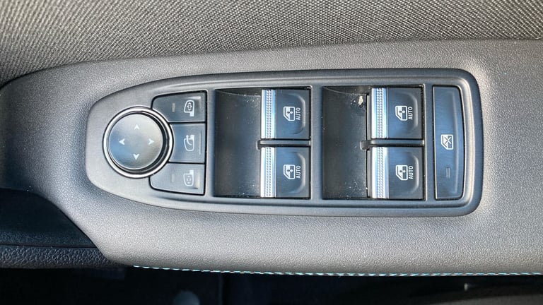 2025 Renault Symbioz 1.6 E-Tech FHEV 145 Iconic Esprit Alpine 5dr Auto Hybrid Estate Estate Hybri...