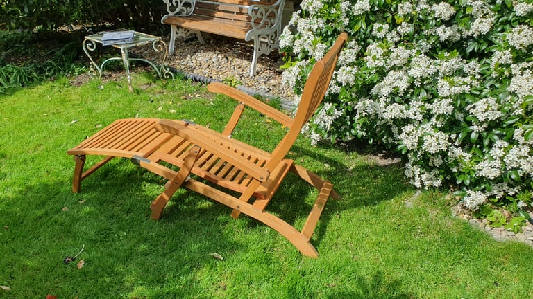 Exceptional Bargain - Two garden loungers (For collection only)