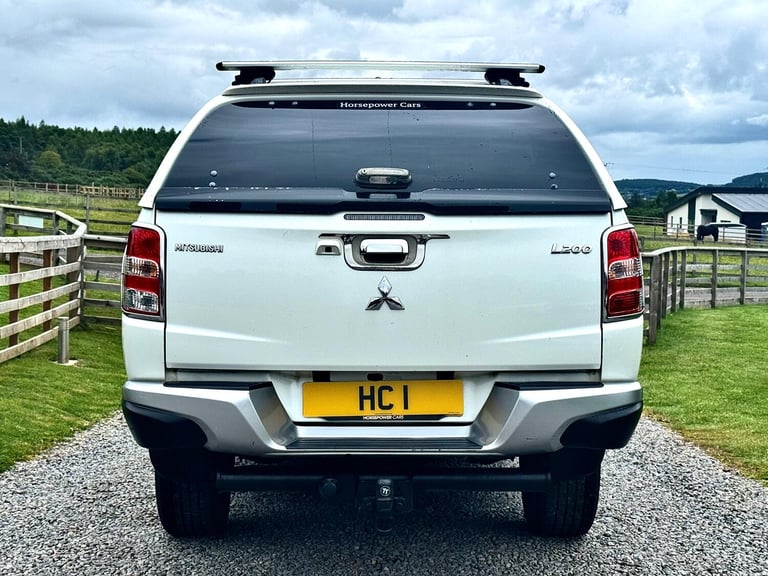 MITSUBISHI L200 2.4 DI-D DC Barbarian 2017