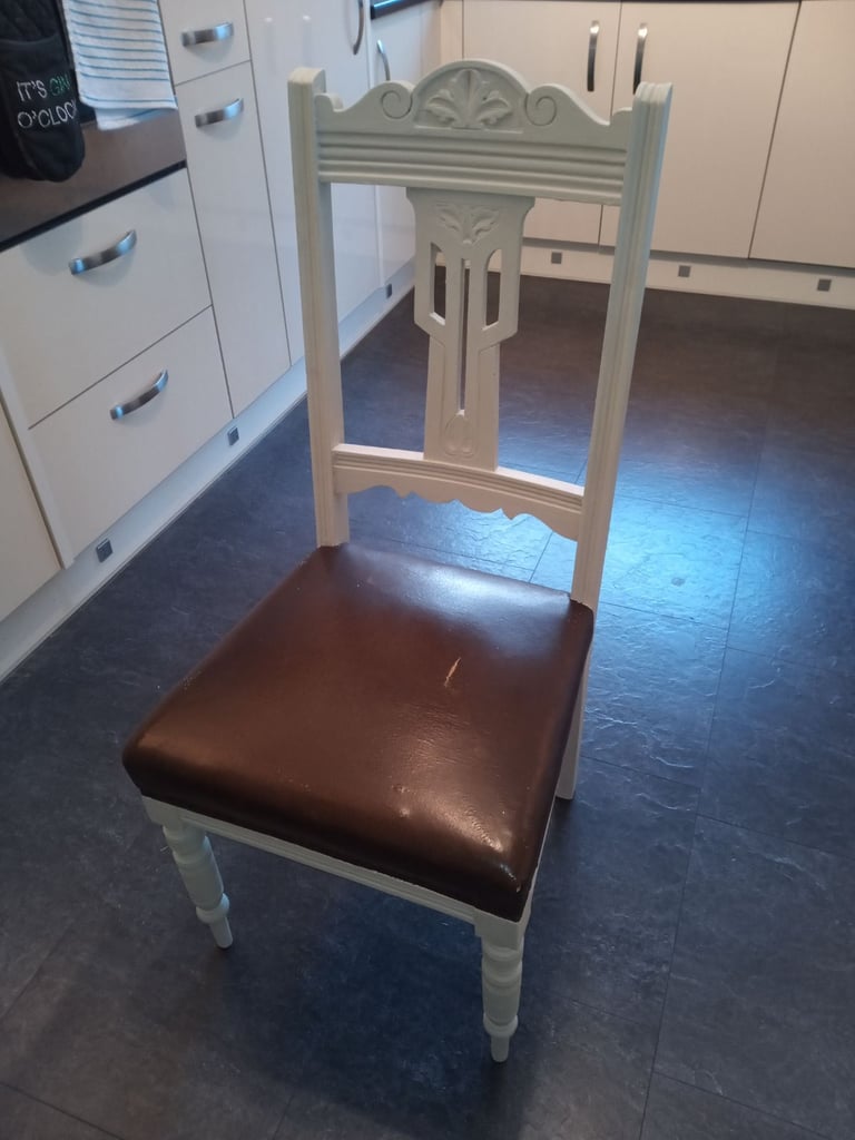 Single chair