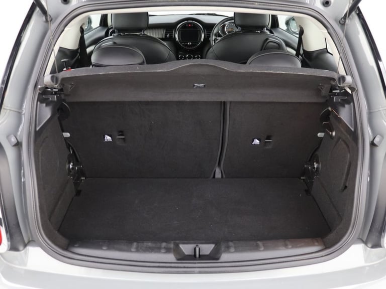 2019 MINI Hatch 1.5 Cooper Exclusive Hatchback 3dr Petrol Manual Euro 6 (s/s) (136 ps) Hatchback ...