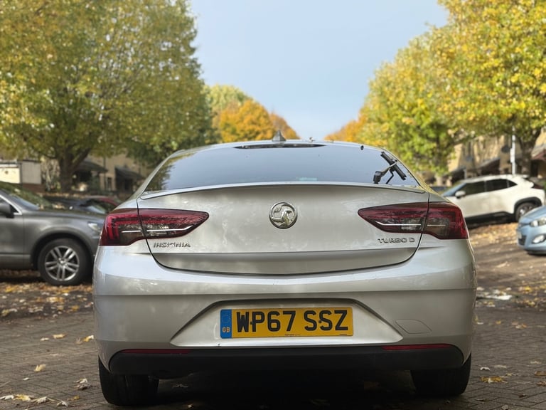 2017 Vauxhall Insignia 1.6 Turbo D ecoTec [136] SRi Nav 5dr HATCHBACK Diesel Manual