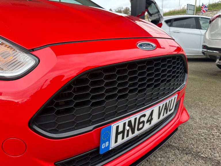 2014 Ford Fiesta 1.0 EcoBoost 140 Zetec S Red 3dr HATCHBACK Petrol Manual