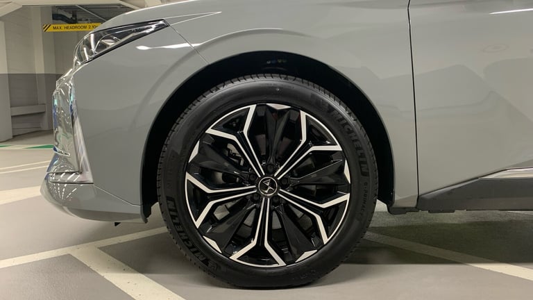 2025 DS Automobiles DS 4 1.6 E-TENSE Rivoli 5dr EAT8 HATCHBACK PETROL/ELECTRIC Automatic
