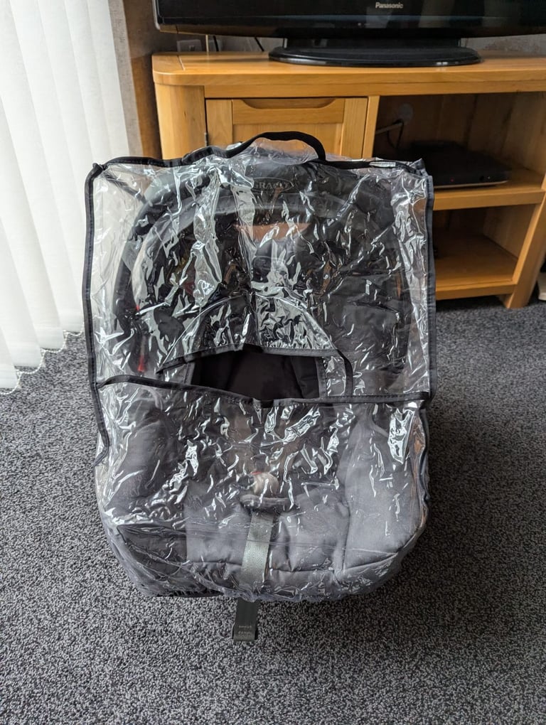 Graco Travel Puschair + Car seat + accessories 