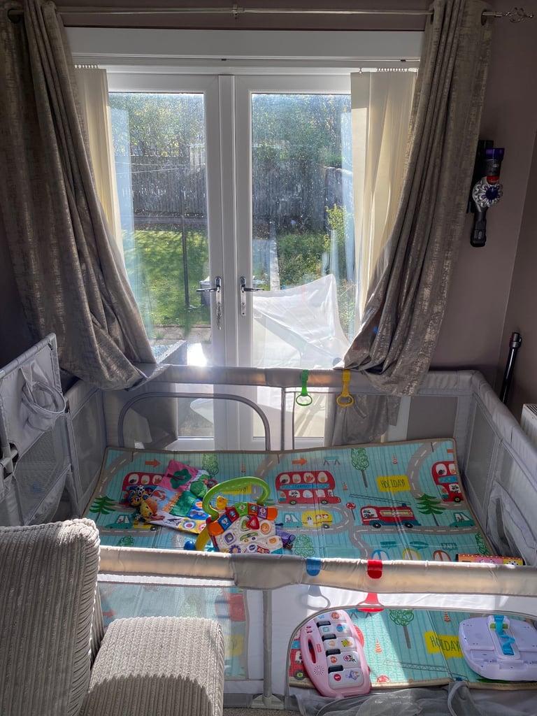 image for Used Extra Large Playpen 206 x 147cm 