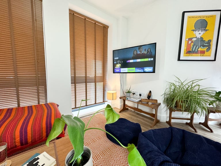 ⭐ Stylish Flat Overlooking the City⭐