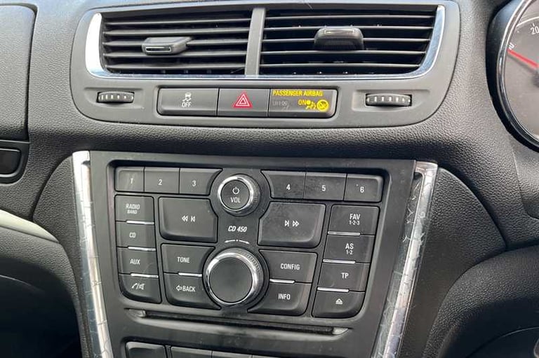 2016 Vauxhall Mokka 1.6 CDTi Exclusiv SUV 5dr Diesel Manual 2WD Euro 6 (s/s) (136 ps) SUV Diesel ...