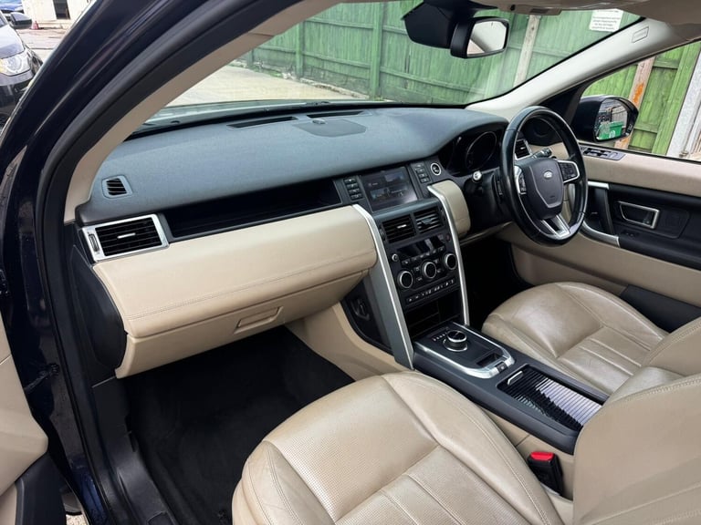 2017 Land Rover Discovery Sport 2.0 TD4 HSE Auto 4WD Euro 6 (s/s) 5dr ESTATE Diesel Automatic