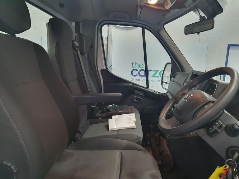2020 Nissan NV400 2.3 dci 150ps H1 Tekna Platform Cab Diesel Manual