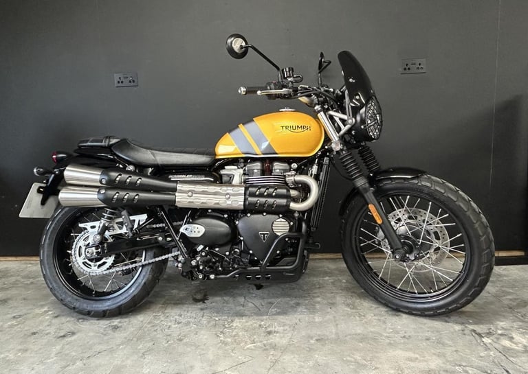 2024 24-PLATE TRIUMPH BONNEVILLE SCRAMBLER 900 ** JUST 2,402 MILES **