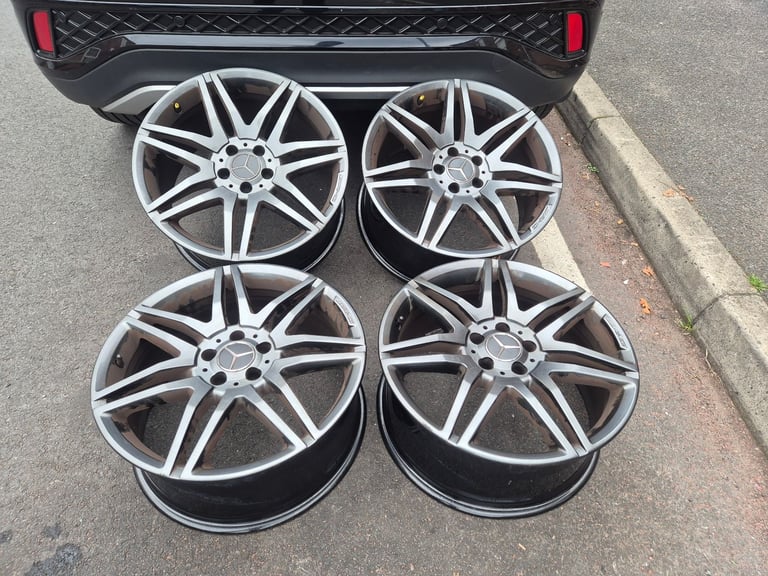 🌟Genuine Mercedes Night edition 19 inch staggered alloy wheels 