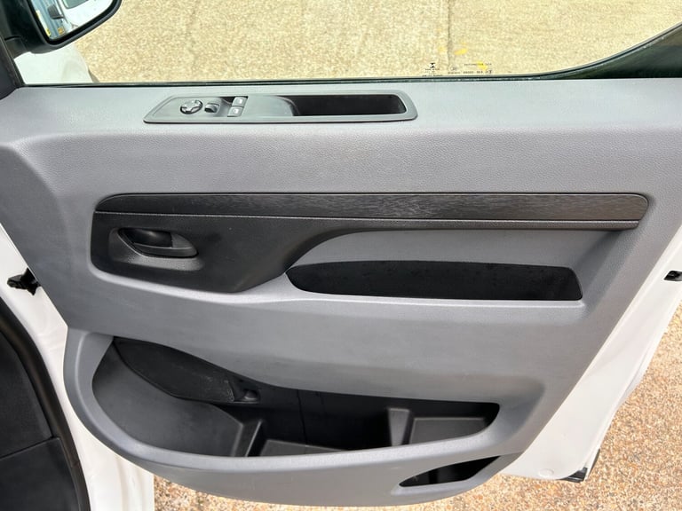 2020 Vauxhall Vivaro 2900 1.5d 100PS Dynamic H1 Van PANEL VAN Diesel Manual