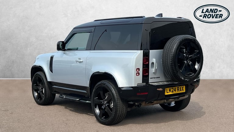 2024 Land Rover Defender 3.0 D300 X-Dynamic HSE 90 3dr Auto With Heated and