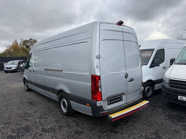 2020 Mercedes-Benz Sprinter 3.5t H2 Van PANEL VAN DIESEL Manual
