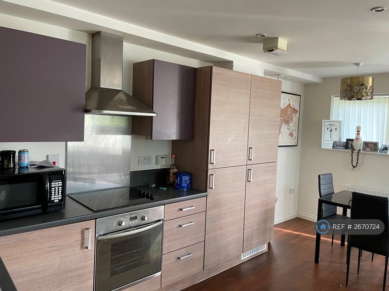 3 bedroom flat in Maltings Close, Cambridge, CB5 (3 bed) (#2670724)