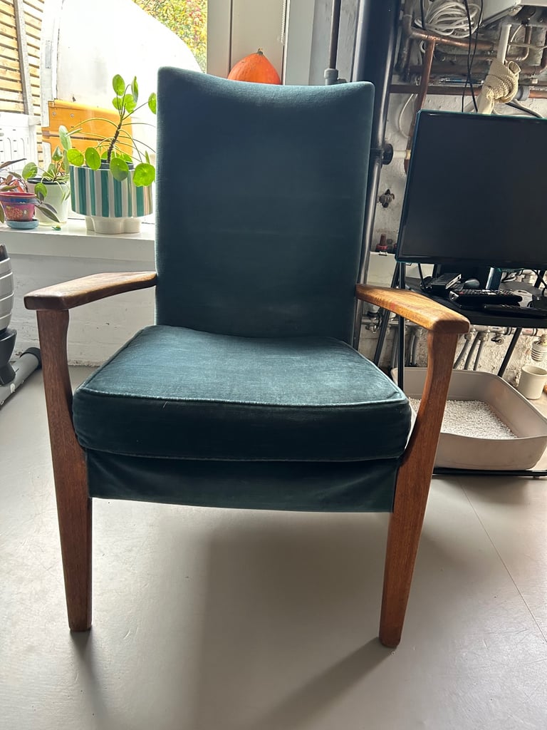 image for Parker Knoll Chair: for refurbishment 