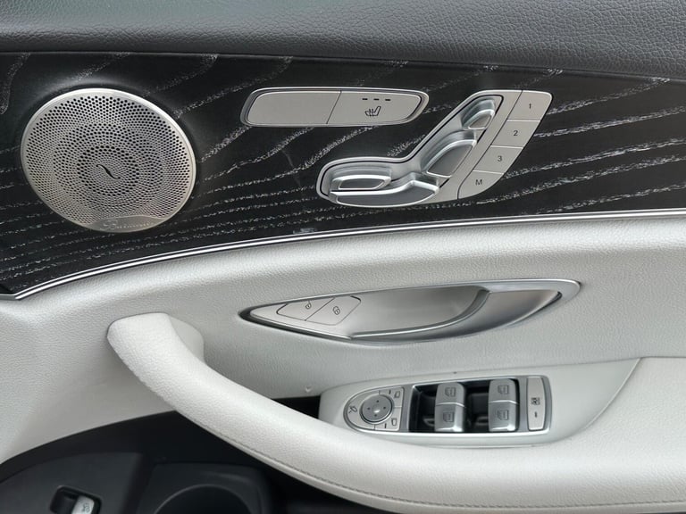 2021 Mercedes-Benz E Class 2.0 E300de 13.5kWh AMG Line Night Edition (Premium Plus) G-Tronic+ Eur...