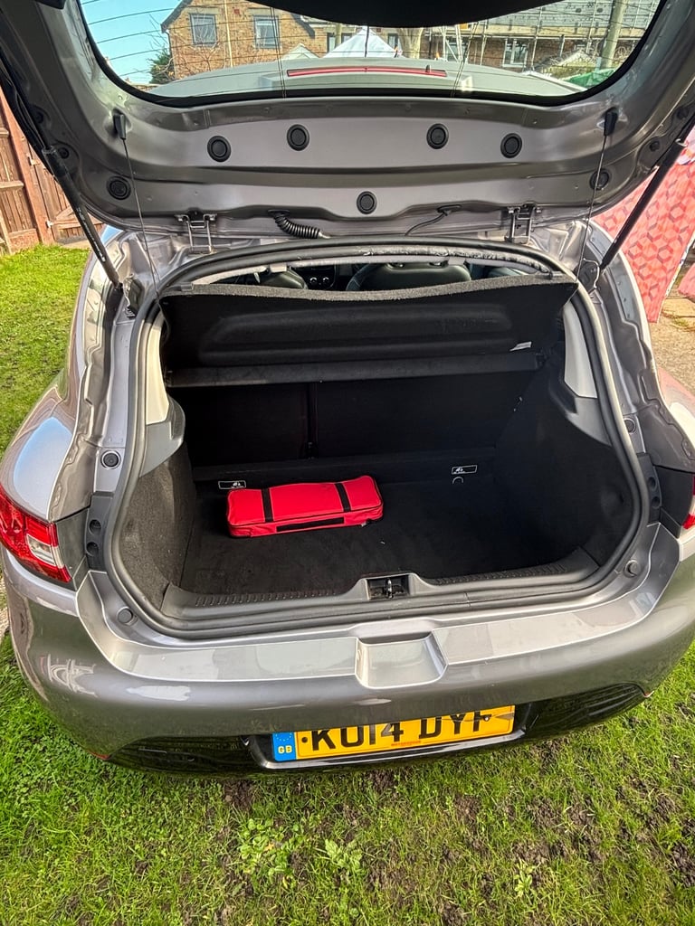 Renault, CLIO, Hatchback, 2014, Manual, 898 (cc), 5 doors