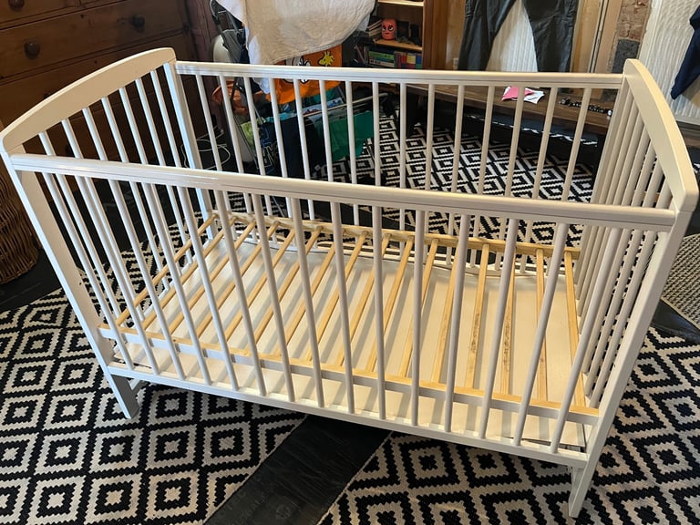 Wooden Cot