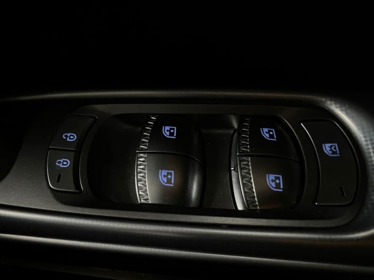 2022 Genesis GV60 77.4kWh Premium Auto 5dr MPV Electric Automatic