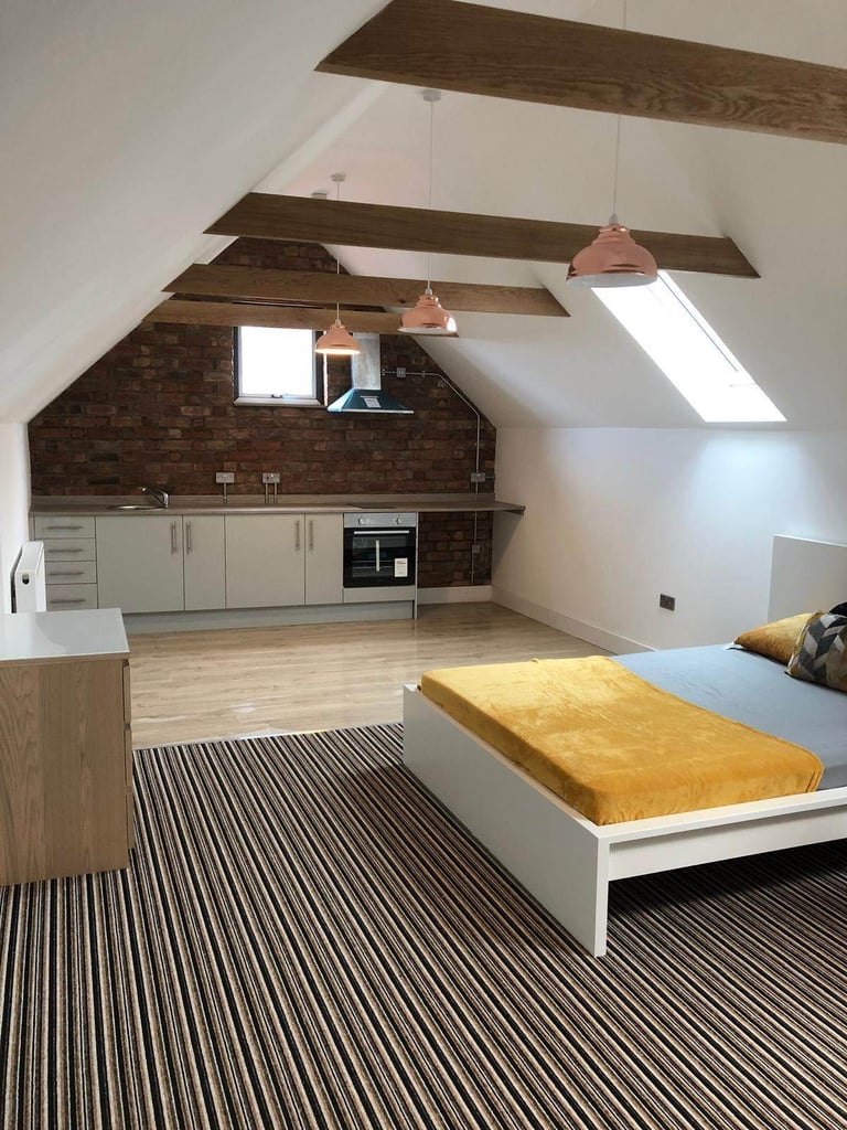 Spacious & Cosy Studio Flat for Rent – CV1 5DW