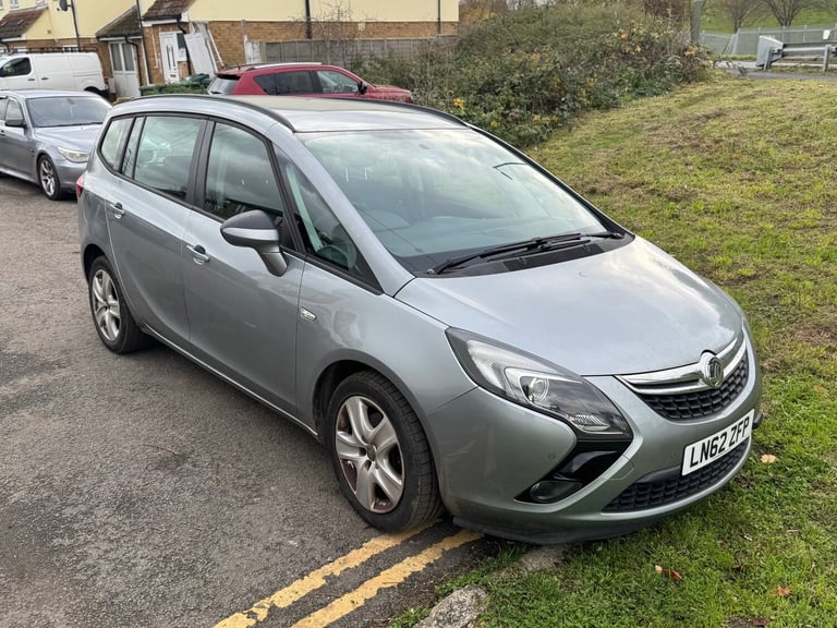 2012 Vauxhall Zafira 1.8i Exclusiv 5dr MPV Petrol Manual