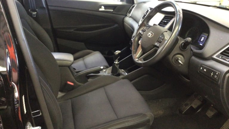 2018 Hyundai TUCSON 1.6 GDi Blue Drive SE Nav SUV 5dr Petrol Manual Euro 6 (s/s) (132 ps) ESTATE ...
