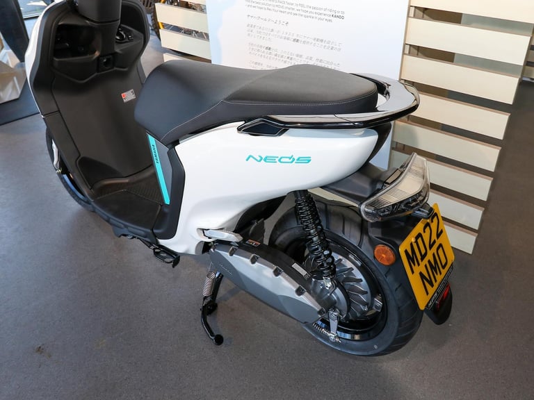 IN STOCK NOW! - NEW Yamaha NEO'S Electric Scooter. (White) £3,100 On The Road