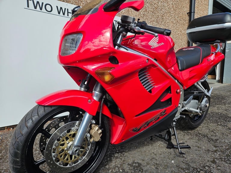 Honda vfr750 in lovely condition immaculate condition 