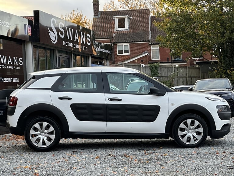 2015 Citroen C4 Cactus 1.6 Touch BlueHDI Diesel Manual 5 Door Hatchback White