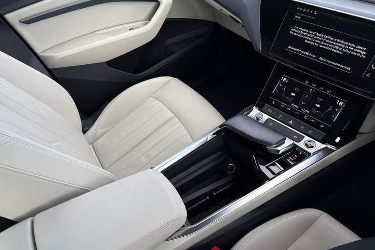 2022 Audi e-tron Sportback Technik 50 quattro 230,00 kW SUV ELECTRIC Automatic