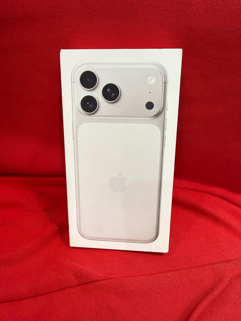 Apple iPhone 17 pro max 512gb Silver Brandnew sealed unlocked with 1 year warranty 