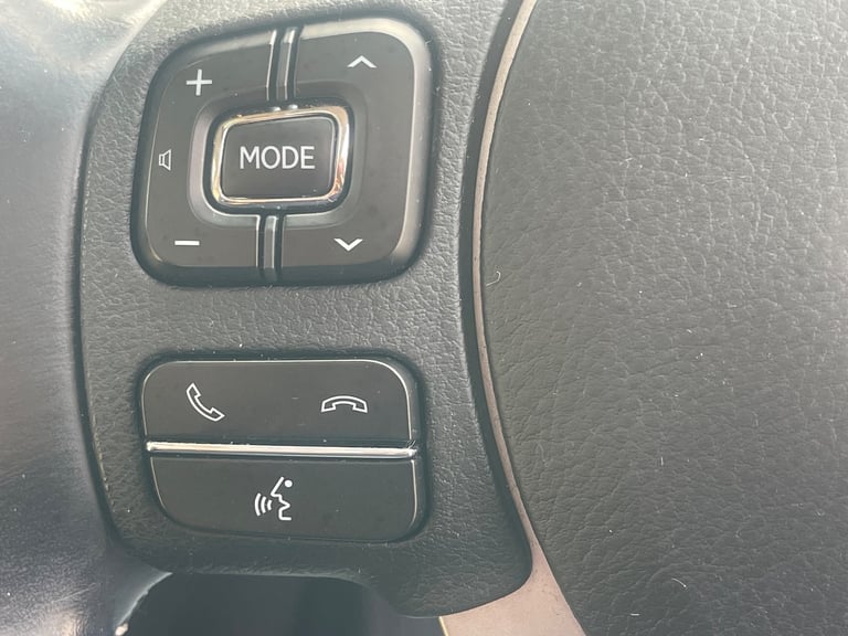 2017 Lexus NX 2.5 300h Premier SUV 5dr Petrol Hybrid E-CVT 4WD Euro 6 (s/s)