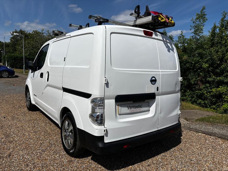 2021 NISSAN E-NV200 80KW TEKNA AUTO 40KWH SAT NAV ALLOYS AIR CON FULLY ELECTRIC