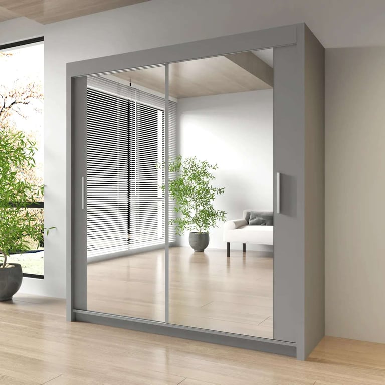 image for BRAND NEW PARIS WARDROBE ALL SIZES BRAND NEW STOCK 1 YEAR WARRANTY COD