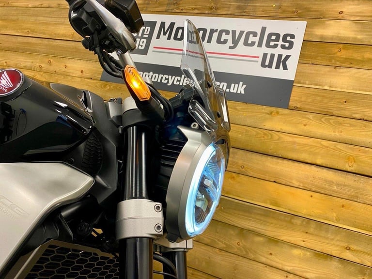 2018 HONDA CB1000R+ NEO SPORT CAFE, ONLY 13302 MILES, FSH, BIG SPEC and MINT! 