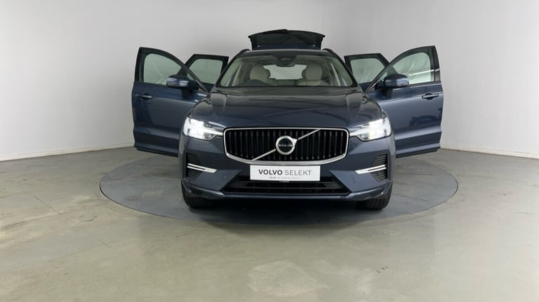 2023 Volvo XC60 Core, B5 AWD Mild hybrid, Petrol Estate Petrol Automatic