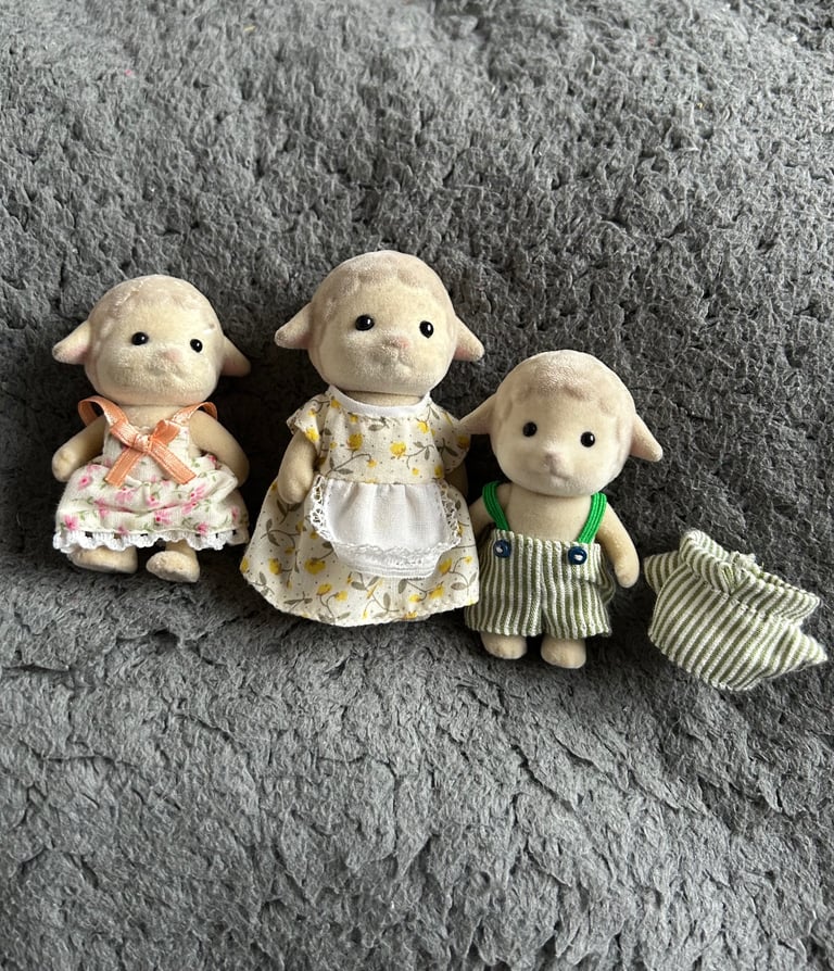 image for Sylvanian sheep family 