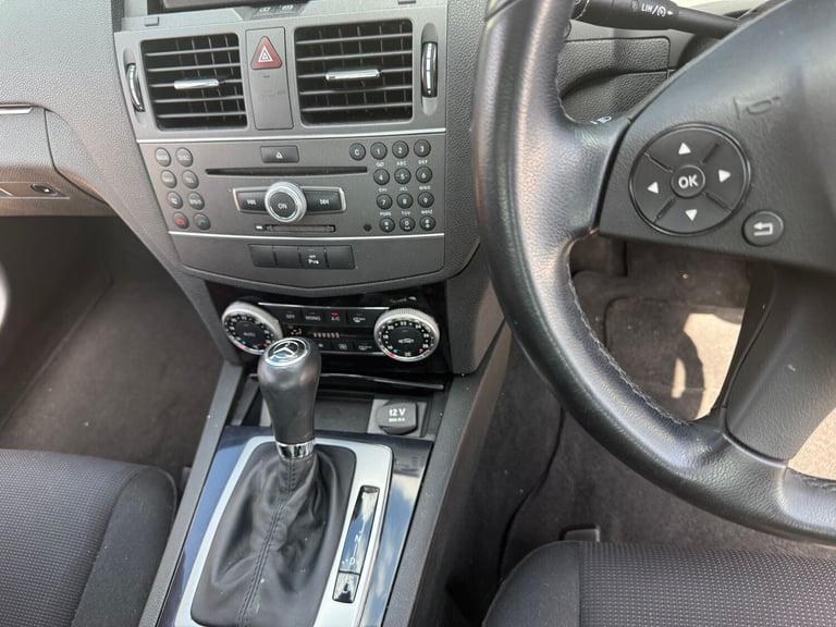 2010 Mercedes-Benz C-Class 2.1 C200 CDI BlueEfficiency Executive SE Saloon 4dr Diesel Auto Euro 5...
