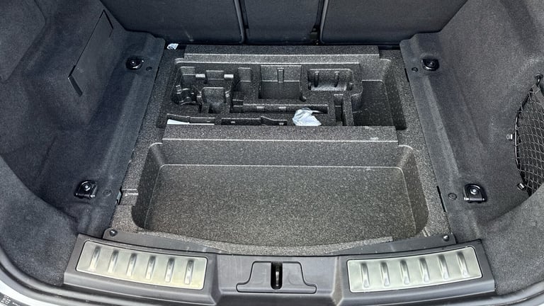 2025 Land Rover Range Rover Evoque 2.0 D165 Dynamic SE 5dr Auto Diesel Hatchback Hatchback Diesel...