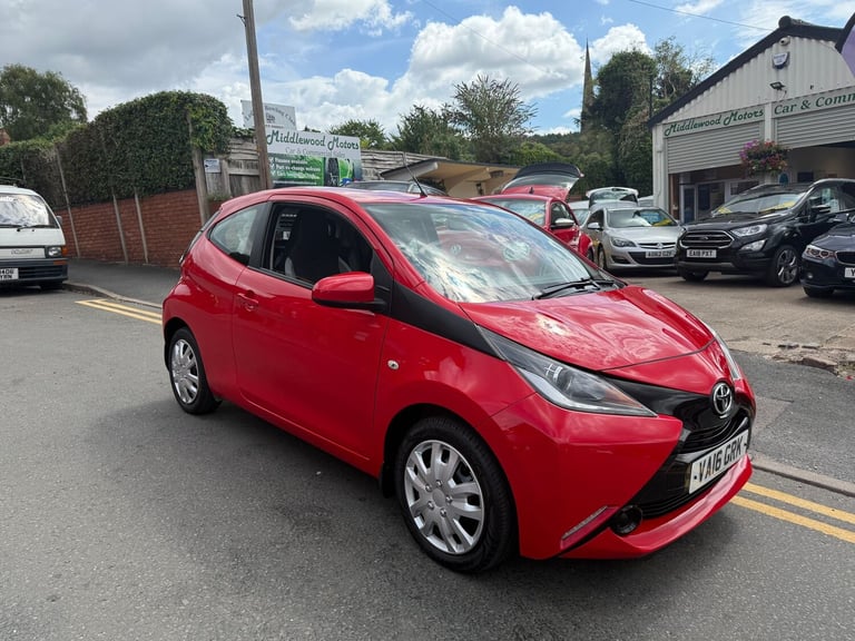 2016 Toyota AYGO 1.0 VVT-i X-Play 3dr HATCHBACK PETROL Manual