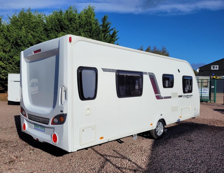 Swift Challenger Sport 584 2013 Single Axle 4 Berth - Motor Mover, Island Bed