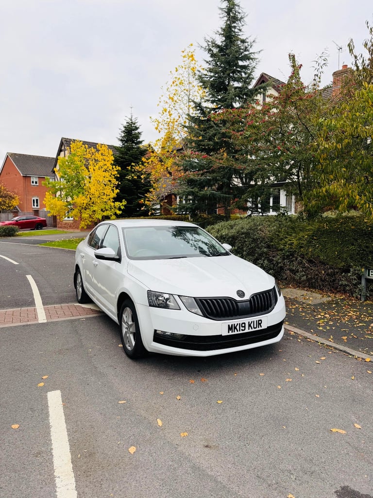 image for Skoda, OCTAVIA, Hatchback, 2019, Manual, 999 (cc), 5 doors