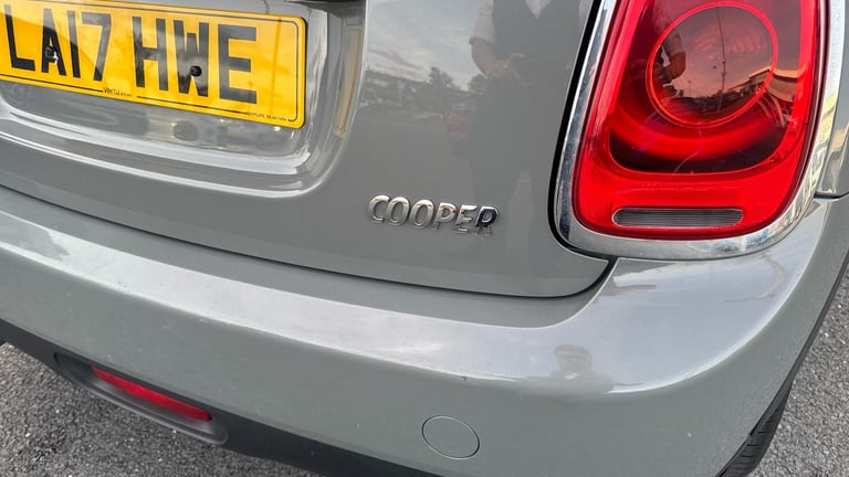 2017 MINI Hatch 1.5 Cooper 5dr Auto Petrol Hatchback Hatchback Petrol Automatic