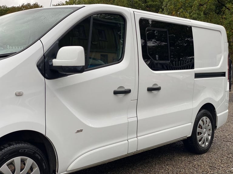 2014 Vauxhall Vivaro WITH SOLAR-ROCK &amp; ROLL-HOB-SINK VAN CONVERSION Diesel Manual